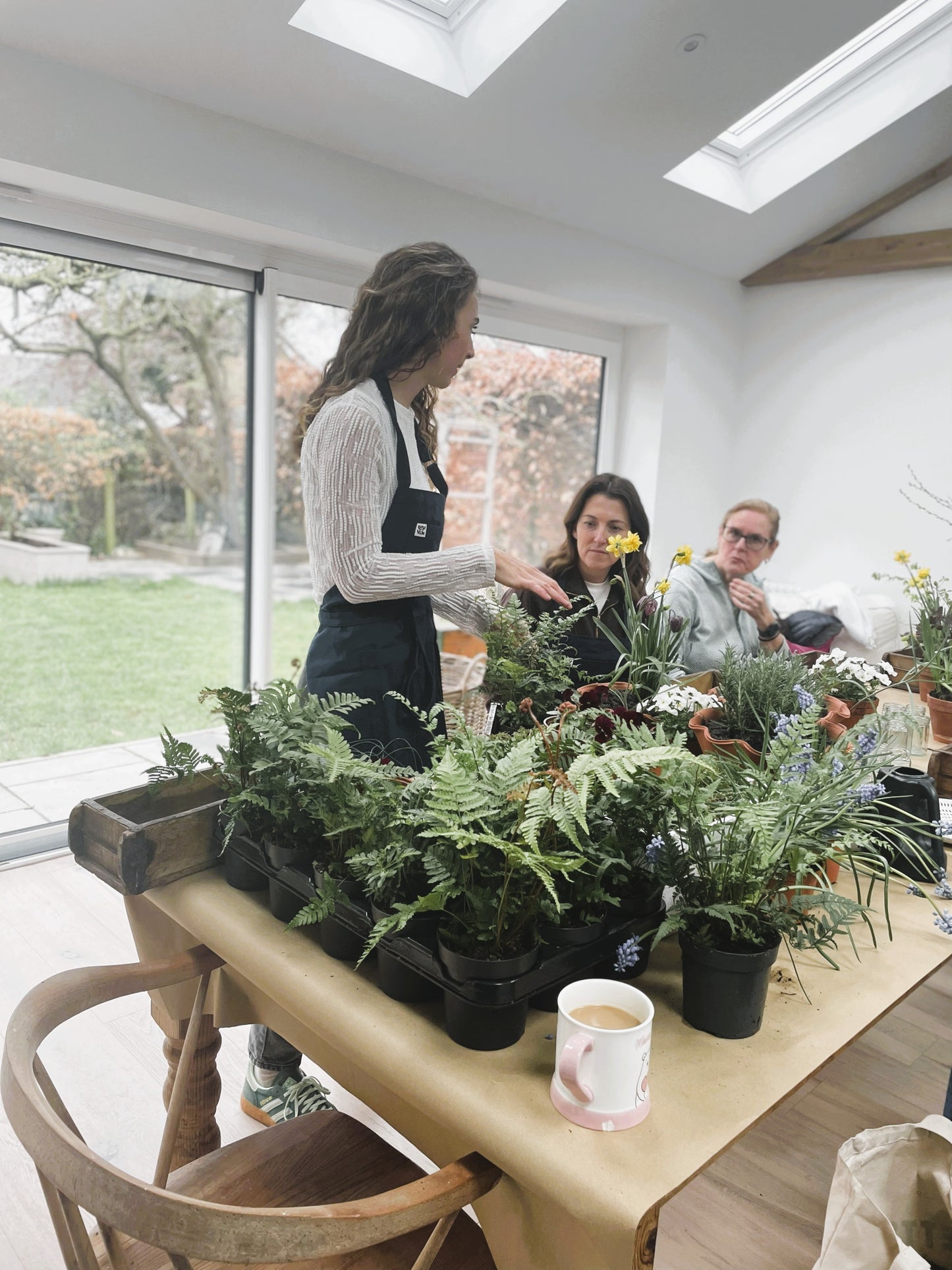 New Beginnings - a creative workshop celebrating art and nature at KLARA Art Studio