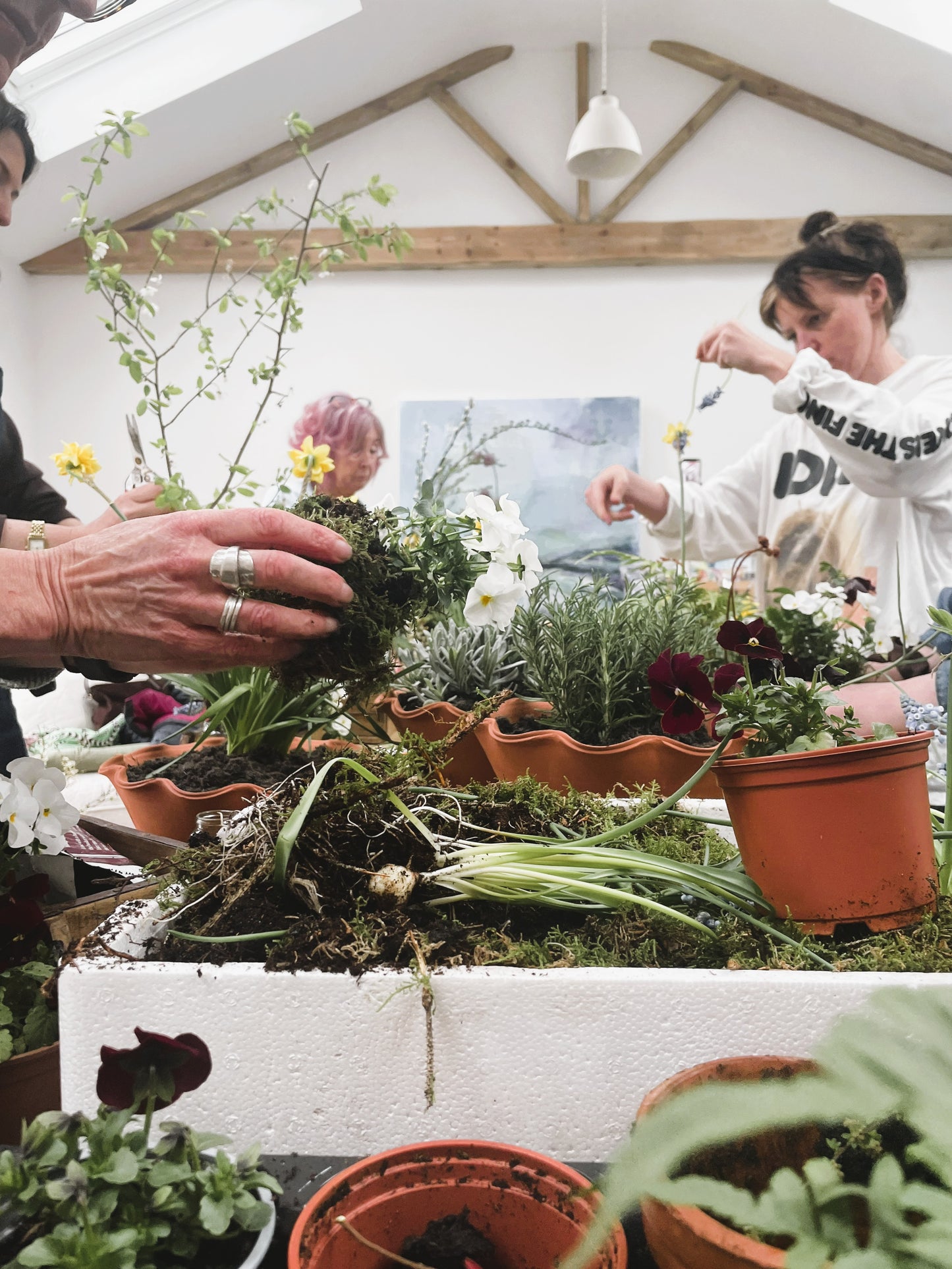 New Beginnings - a creative workshop celebrating art and nature at KLARA Art Studio